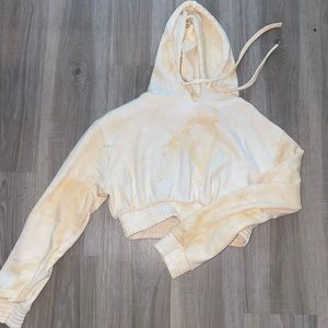 adika cropped hoodie